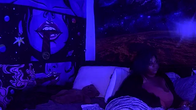 Snapshot of AutumnHart chatting on 23, 12, 2024 AutumnHart online show from 23, 12, 2024