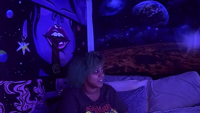 Snapshot of AutumnHart chatting on 2, 2, 2025 AutumnHart online show from 2, 2, 2025