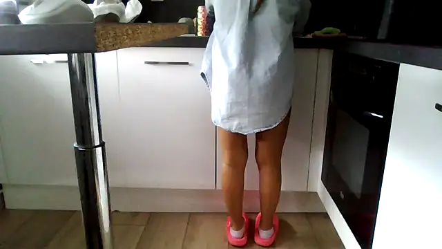 Snapshot of petite-Alondra chatting on 4, 2, 2026 petite-Alondra online show from 4, 2, 2026