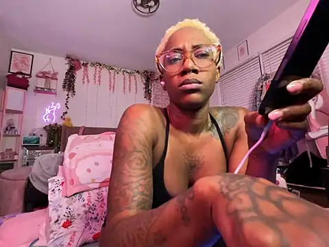 VixenCapri online show from 4, 2, 2026