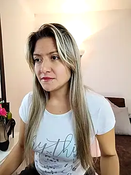 Snapshot of valeriahunter1 chatting on 18, 3, 2025 valeriahunter1 online show from 18, 3, 2025