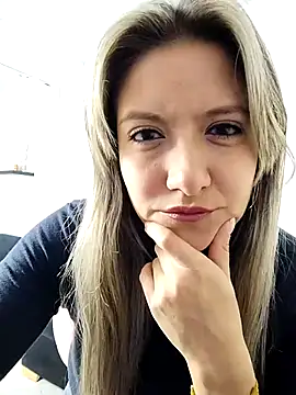 Snapshot of valeriahunter1 chatting on 6, 2, 2026 valeriahunter1 online show from 6, 2, 2026