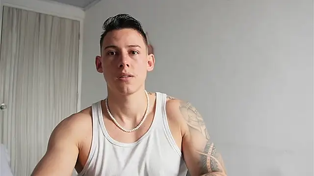 Muscle King Cum online show from 17, 4, 2026