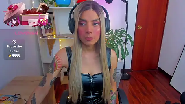 Snapshot of Yeriawaddell_ chatting on 6, 1, 2025 Yeriawaddell  online show from 6, 1, 2025