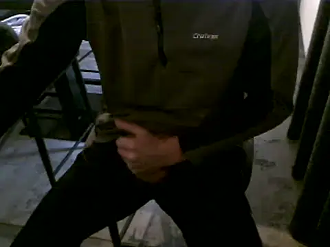 Snapshot of hornyman18cm39 chatting on 8, 12, 2024 hornyman18cm39 online show from 8, 12, 2024