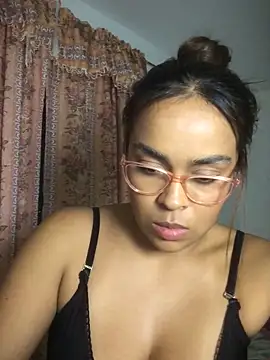 JuanaSimons online show from 5, 12, 2025