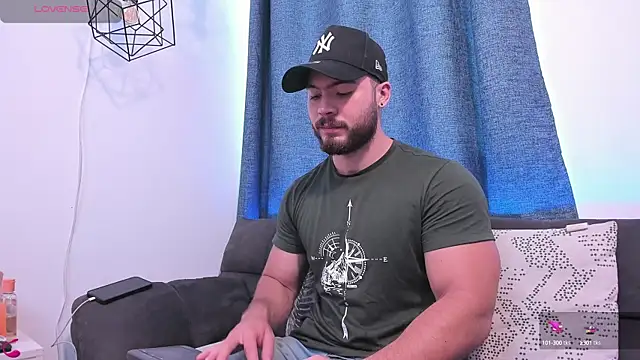 SebastianVilla  online show from 25, 2, 2025