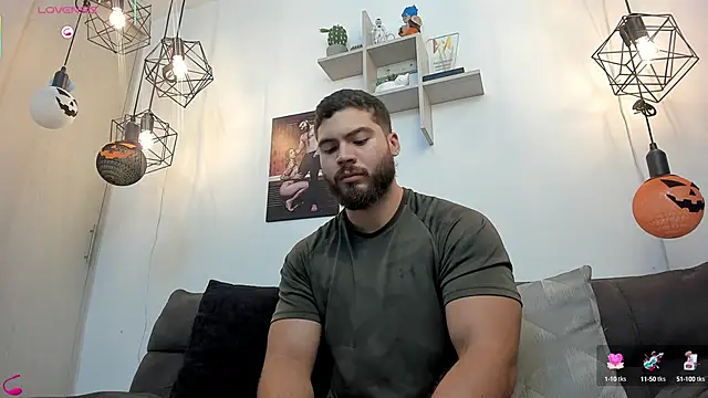 SebastianVilla  online show from 6, 10, 2025