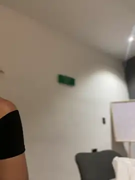 Snapshot of Emilia_Bakerr chatting on 7, 2, 2025 Emilia Bakerr online show from 7, 2, 2025