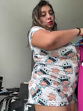 Snapshot of MrsFoucher chatting on 14, 2, 2025 MrsFoucher online show from 14, 2, 2025