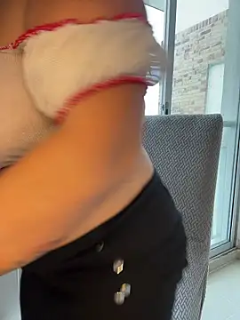 Snapshot of MrsFoucher chatting on 4, 11, 2025 MrsFoucher online show from 4, 11, 2025