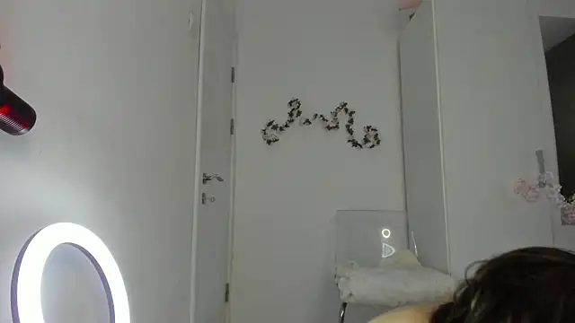 Snapshot of KaylaLaine chatting on 22, 9, 2025 KaylaLaine online show from 22, 9, 2025