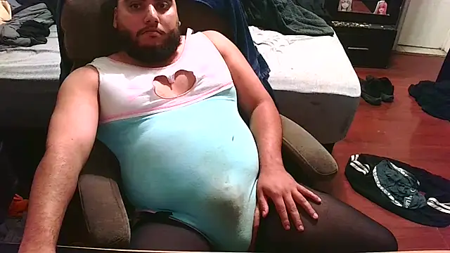 Snapshot of babykayla972 chatting on 2, 12, 2025 babykayla972 online show from 2, 12, 2025