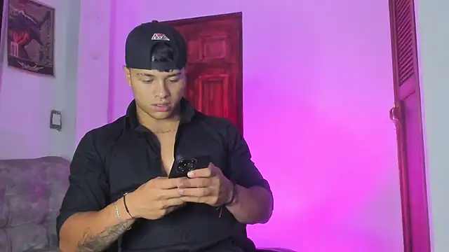 Dominic Biker   online show from 18, 4, 2026