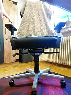 noidentiti online show from 2, 3, 2025