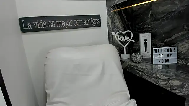 miss danika online show from 5, 2, 2025