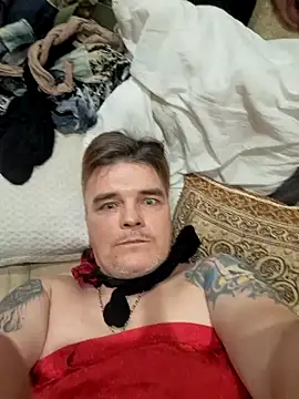 Snapshot of DjiniCD chatting on 14, 1, 2025 DjiniCD online show from 14, 1, 2025