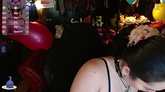 Snapshot of kureiji_hentaii chatting on 5, 2, 2026 kureiji hentaii online show from 5, 2, 2026