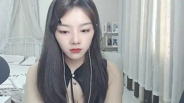 Snapshot of Jenny-Z chatting on 18, 4, 2026 Jenny-Z online show from 18, 4, 2026