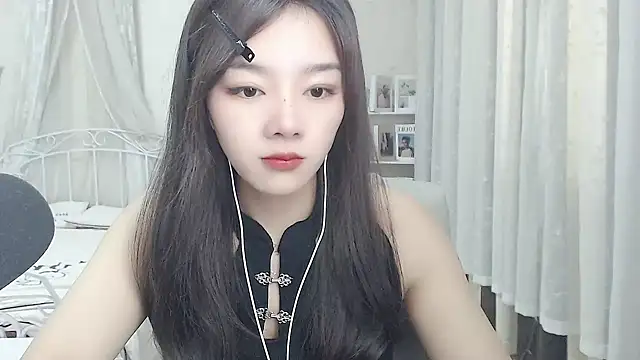 Snapshot of Jenny-Z chatting on 6, 5, 2026 Jenny-Z online show from 6, 5, 2026