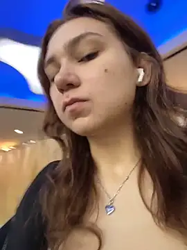 QuitieLia online show from 8, 1, 2026