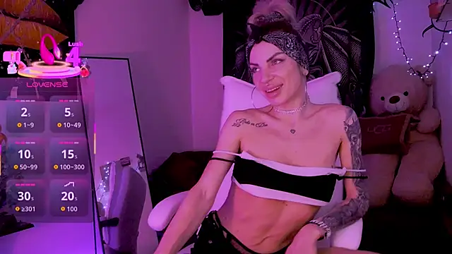 LusciousAlice online show from 7, 4, 2026