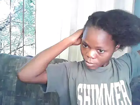 petiteebony 81 online show from 23, 3, 2025