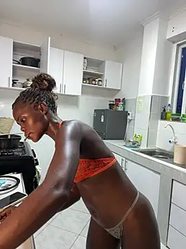 petiteebony 81 online show from 24, 3, 2026