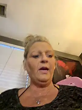 Southern Bella online show from 2, 12, 2025