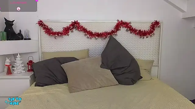 Snapshot of Eva_Rogers_ chatting on 6, 1, 2025 Eva Rogers online show from 6, 1, 2025