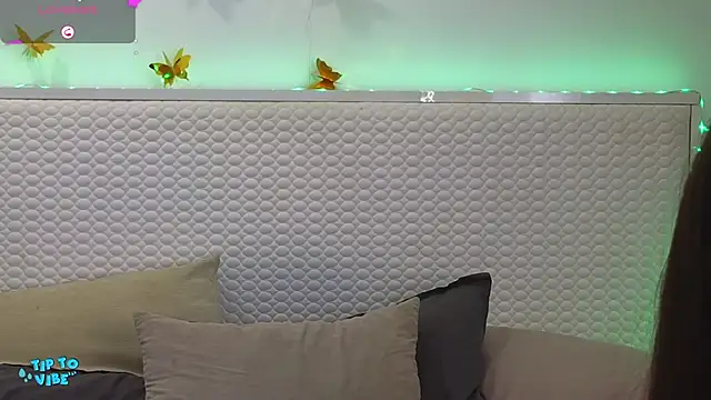 Snapshot of Eva_Rogers_ chatting on 4, 3, 2025 Eva Rogers online show from 4, 3, 2025