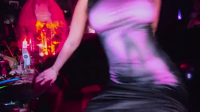 astarrot online show from 4, 4, 2026