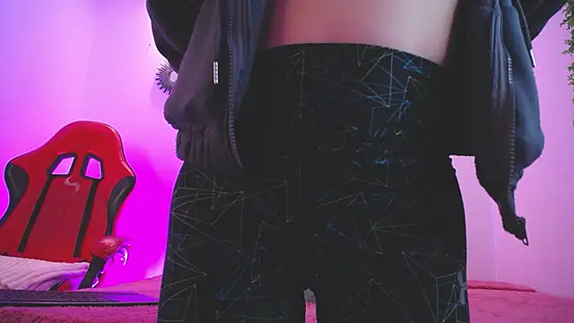 Snapshot of Katy_Van chatting on 22, 11, 2025 Katy Van online show from 22, 11, 2025