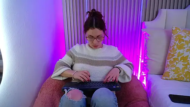 Katy Van online show from 3, 6, 2026