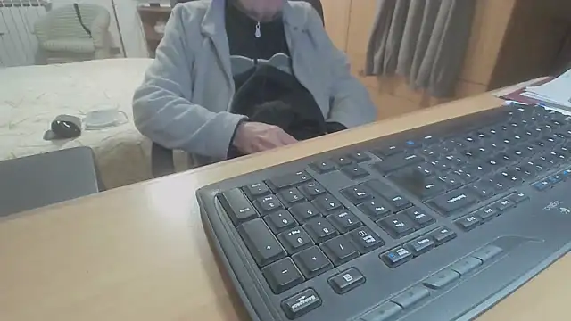 Snapshot of papillonhotofficial chatting on 6, 3, 2026 papillonhotofficial online show from 6, 3, 2026