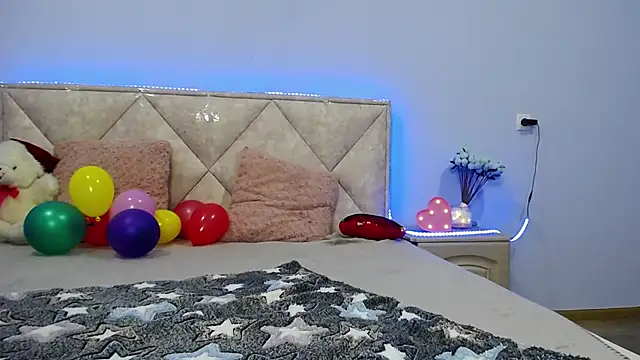 Snapshot of StacyYellig chatting on 12, 1, 2025 StacyYellig online show from 12, 1, 2025