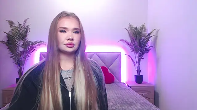 Snapshot of StacyYellig chatting on 7, 11, 2025 StacyYellig online show from 7, 11, 2025