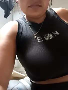 stefanie010 online show from 3, 12, 2025