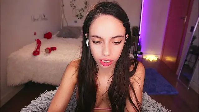 Snapshot of Dayna_Nebula chatting on 12, 10, 2025 Dayna Nebula online show from 12, 10, 2025