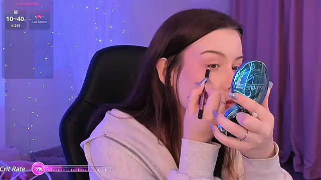 CoralineKeyns online show from 5, 2, 2025