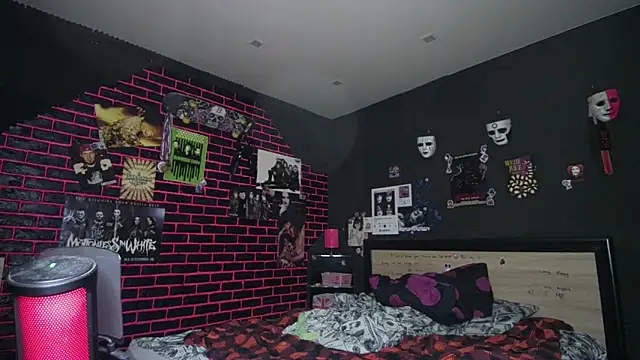 MoorderxDoll online show from 22, 3, 2026