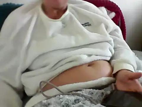 Snapshot of DragoneSFR chatting on 3, 3, 2025 DragoneSFR online show from 3, 3, 2025