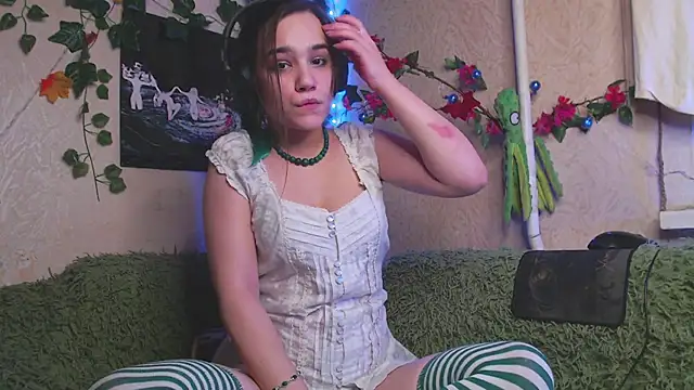 Tiny Witch online show from 30, 10, 2025