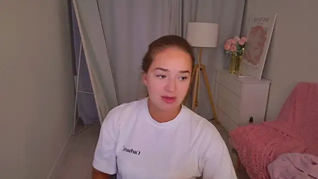 LovelyJessie online show from 9, 4, 2026