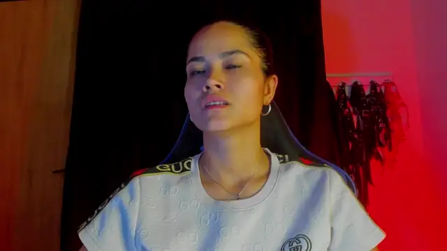 scarlet-kennedy98 online show from 5, 11, 2025