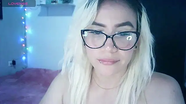 Snapshot of LuCKy_JoK chatting on 24, 12, 2024 LuCKy JoK online show from 24, 12, 2024
