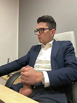 Snapshot of masterboss_ chatting on 8, 1, 2025 masterboss  online show from 8, 1, 2025