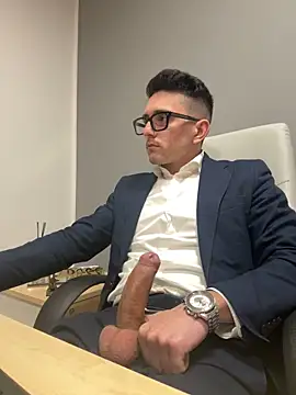 Snapshot of masterboss_ chatting on 4, 2, 2025 masterboss  online show from 4, 2, 2025