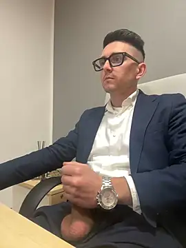 Snapshot of masterboss_ chatting on 17, 2, 2025 masterboss  online show from 17, 2, 2025