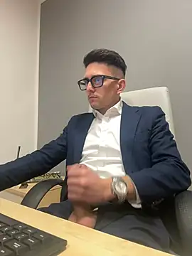 Snapshot of masterboss_ chatting on 12, 3, 2025 masterboss  online show from 12, 3, 2025